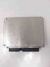 Load image into Gallery viewer, ECU ECM COMPUTER Passat 2004 04 1.8L - NW62807
