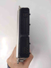Load image into Gallery viewer, ECU ECM COMPUTER Passat 2004 04 1.8L - NW62807
