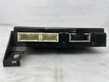 Load image into Gallery viewer, Computer  INFINITI Q45 1998 - NW31660
