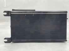 Load image into Gallery viewer, AMPLIFIER SAAB 9-5 99 00 01 02 03 04 05 HARMAN KARDON - NW139588

