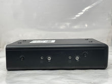Load image into Gallery viewer, CD CHANGER BMW 740i 750i 1999 99 00 01 - NW136611
