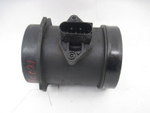 Load image into Gallery viewer, Mass Air Flow Sensor Meter MAF 540i 740i 740il X5 Z8 99-03 - 802998
