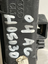 Load image into Gallery viewer, RADIATOR Audi A6 2004 04 2.7L Auto - NW131899
