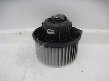 Load image into Gallery viewer, FRONT A/C HEATER BLOWER MOTOR Santa Fe Sedona Sorento 10-15 - 809492
