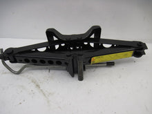 Load image into Gallery viewer, JACK AND TOOLS Volvo V50 2005 05 - 810342
