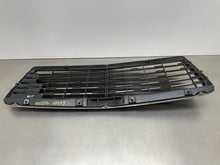 Load image into Gallery viewer, GRILL Mercedes E300D E320 E55 1996 96 1997 97 98 99 - NW98516
