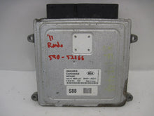 Load image into Gallery viewer, ECU ECM COMPUTER Kia Rondo 2009 09 10 11 12 2.4L 4cyl - 810635
