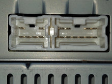 Load image into Gallery viewer, RADIO Nissan Altima 2005 05 2006 06 AM FM CD - NW136884
