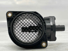 Load image into Gallery viewer, Mass Air Flow Sensor Meter MAF Beetle Golf Golf Cabriolet 98-01 - NW5629
