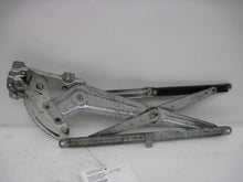 Load image into Gallery viewer, FRONT DOOR WINDOW REGULATOR MANUAL Pickup Tacoma 1995-2004 Right - 815607
