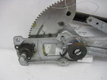 Load image into Gallery viewer, FRONT DOOR WINDOW REGULATOR MANUAL Pickup Tacoma 1995-2004 Right - 815607
