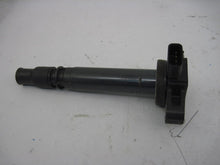 Load image into Gallery viewer, IGNITION COIL Tacoma 2000 00 2001 01 2002 02 2003 03 2004 04 - 815645
