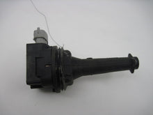 Load image into Gallery viewer, IGNITION COIL Volvo V70 V40 04 05 06 07 08 - 815742

