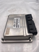 Load image into Gallery viewer, ECU ECM COMPUTER Passat 2001 01 2.8L - NW62833
