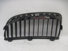 Load image into Gallery viewer, GRILLE BMW 335i 328i 330i 2006 06 2007 07 2008 08 Right - 820306
