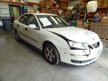 Load image into Gallery viewer, Grille  SAAB 9-3 2004 - NW98626

