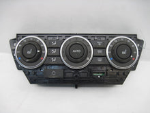 Load image into Gallery viewer, FRONT TEMPERATURE CONTROLS Land Rover LR2 1960-2011 - 821093

