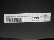Load image into Gallery viewer, Console Lid Volkswagen Passat 2008 08 - 822209
