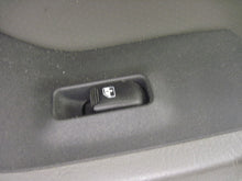 Load image into Gallery viewer, FRONT INTERIOR DOOR TRIM PANEL Hyundai Santa Fe 2003 03 - 823158
