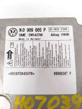 Load image into Gallery viewer, Air Bag Computer Volkswagen Jetta 2005 05 2006 06 - NW38751
