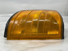 Load image into Gallery viewer, PARKLAMP 190E 1984 84 85 86 87 88 89 90 91 92 93 Right - NW83215
