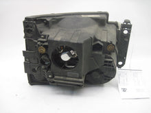Load image into Gallery viewer, HEADLIGHT LAMP ASSEMBLY Land Rover LR3 05 06 07 08 09 Left - 825302
