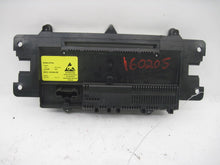 Load image into Gallery viewer, RADIO CONTROLS Jaguar XF 2009 09 2010 10 2011 11 - 825727
