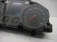 Load image into Gallery viewer, SPEEDOMETER CLUSTER Volkswagen Passat 2008 08 - 826701

