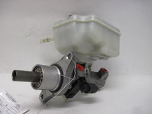 Load image into Gallery viewer, BRAKE MASTER CYLINDER Auid A3 EOS Golf Rabbit 2006 06 2007 07 08 09 10 11 - 827304
