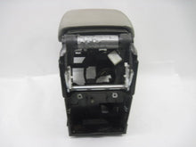 Load image into Gallery viewer, CONSOLE LID Volkswagen EOS 2007 07 - 827370
