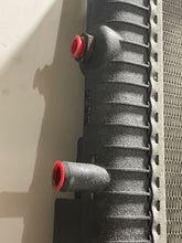 Load image into Gallery viewer, RADIATOR Mercedes C230 1997 97 1998 98 1999 99 2000 00 - NW132359

