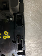 Load image into Gallery viewer, Temp Climate AC Heater Control Volvo S60 V70 2001 01 2002 02 03 04 05 06 07 - 09 - NW101661
