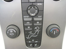 Load image into Gallery viewer, Radio Volvo C30 V40 S40 04 05 06 07 - 831042

