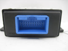 Load image into Gallery viewer, RANGE CONTROL COMPUTER Audi A4 A8 S4 S8 2001 01 - 06 - 833684
