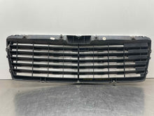 Load image into Gallery viewer, GRILL Mercedes E300D E320 E55 1996 96 1997 97 98 99 - NW98525

