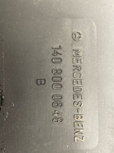 Load image into Gallery viewer, Vacuum Pump  MERCEDES 400 1992 - NW189260
