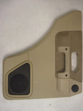 Load image into Gallery viewer, REAR INTERIOR DOOR TRIM PANEL Land Rover Discovery 2003 03 - 840070
