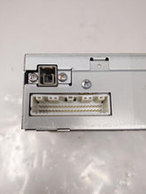 Load image into Gallery viewer, INFO-GPS SCREEN Infiniti M35 M45 2007 07 - NW105197
