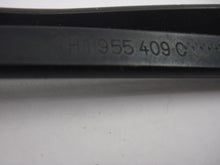 Load image into Gallery viewer, WINDSIELD WIPER ARM PAIR 2001 01 VW Cabrio - 840560
