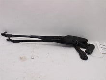 Load image into Gallery viewer, WINDSHIELD WIPER ARM Mercedes-Benz E500 2005 05 - 841062
