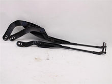 Load image into Gallery viewer, WINDSHIELD WIPER ARM Mercedes-Benz E500 2005 05 - 841062
