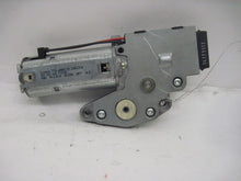 Load image into Gallery viewer, ROOF MOTOR Mercedes ML320 2001 01 - 841230
