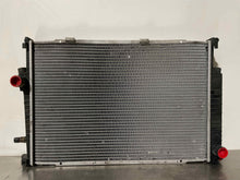 Load image into Gallery viewer, RADIATOR BMW 540I 850I 91 92 93 94 95 96 97 - NW132023
