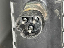 Load image into Gallery viewer, RADIATOR BMW 540I 850I 91 92 93 94 95 96 97 - NW132023
