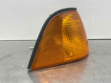 Load image into Gallery viewer, PARKLAMP BMW 328i M3 325i 318i 92 93 94 - 99 Right - NW82060
