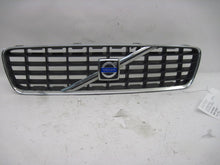Load image into Gallery viewer, GRILLE Volvo S60 2001 01 2002 02 2003 03 2004 04 - 843350
