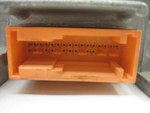 Load image into Gallery viewer, AIR BAG COMPUTER Discovery 1999 99 2000 00 2001 01 02 - 843897
