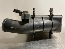 Load image into Gallery viewer, INTERCOOLER Audi A4 Passat 1999 99 2000 00 2001 01 02 - NW106400
