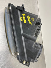 Load image into Gallery viewer, HEADLIGHT LAMP ASSEMBLY Volkswagen Passat 98 99 00 01 Right - NW103707
