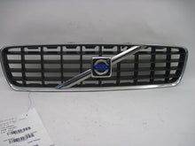 Load image into Gallery viewer, GRILLE Volvo S60 2001 01 2002 02 2003 03 2004 04 - 845880
